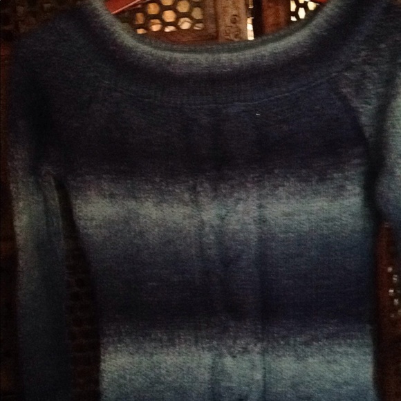Hip-length sweater - Picture 2 of 2